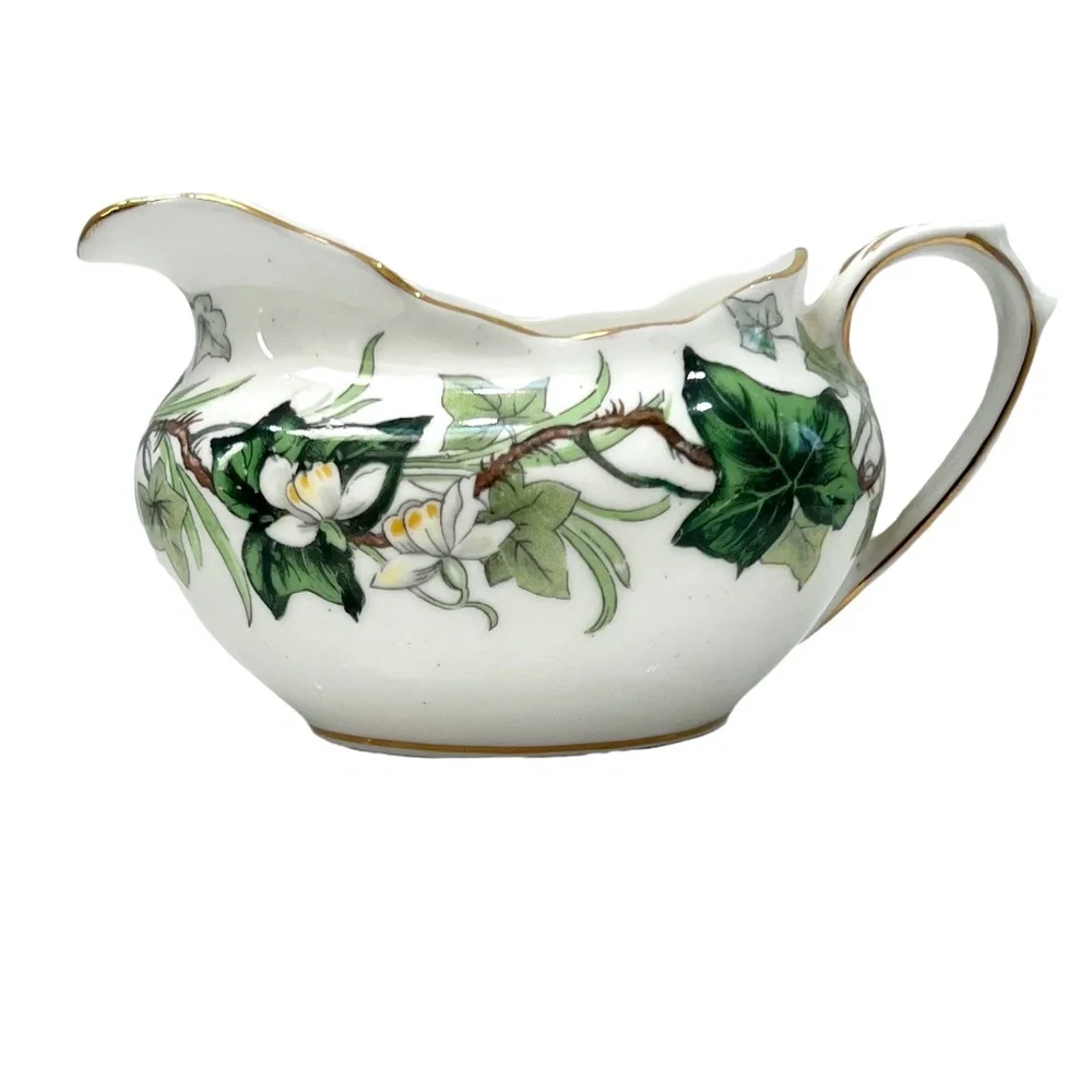 ROYAL ALBERT IVY LEA CREAMER